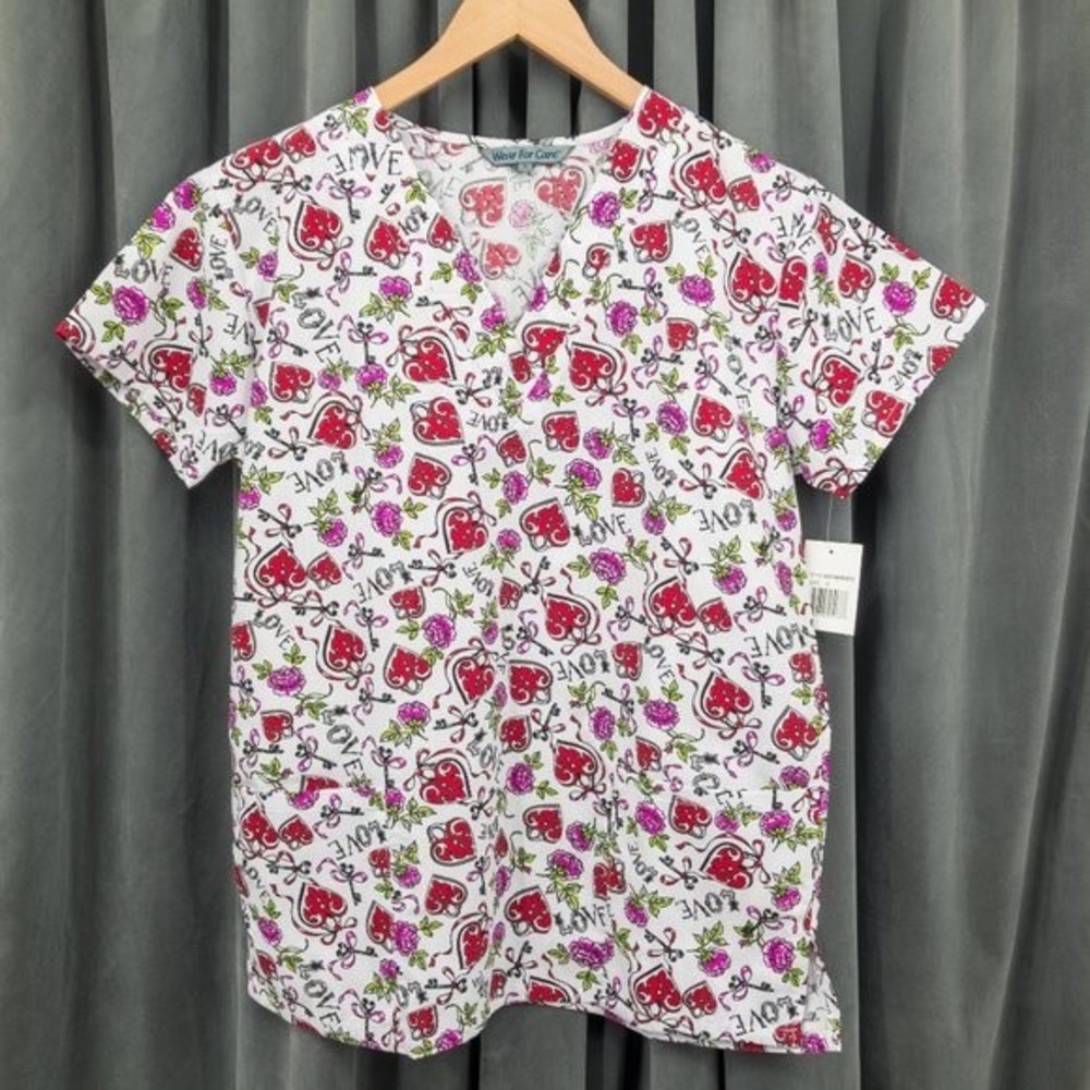Wear for care Womens  Valentines Day Love Heart Scrub Top Size Small…